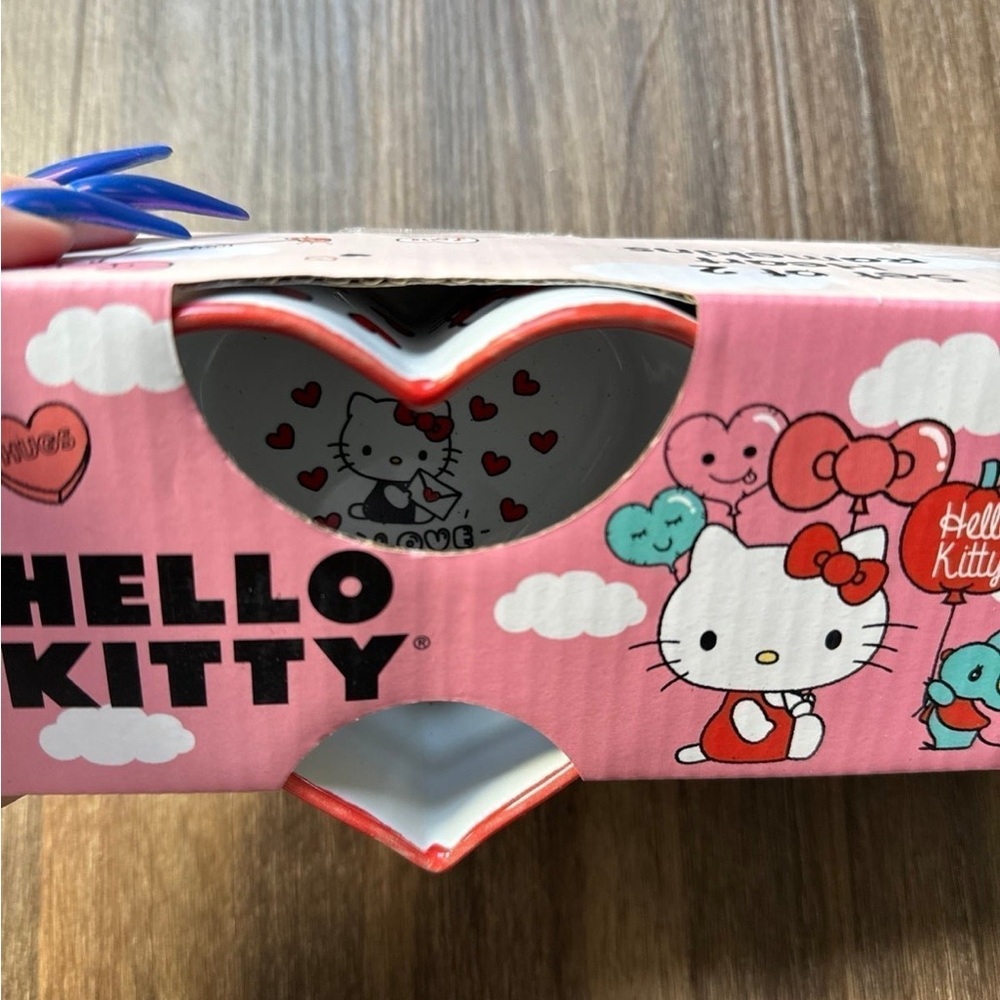 Hello Kitty Valentines Heart Ramekins Set - Picture 3 of 3